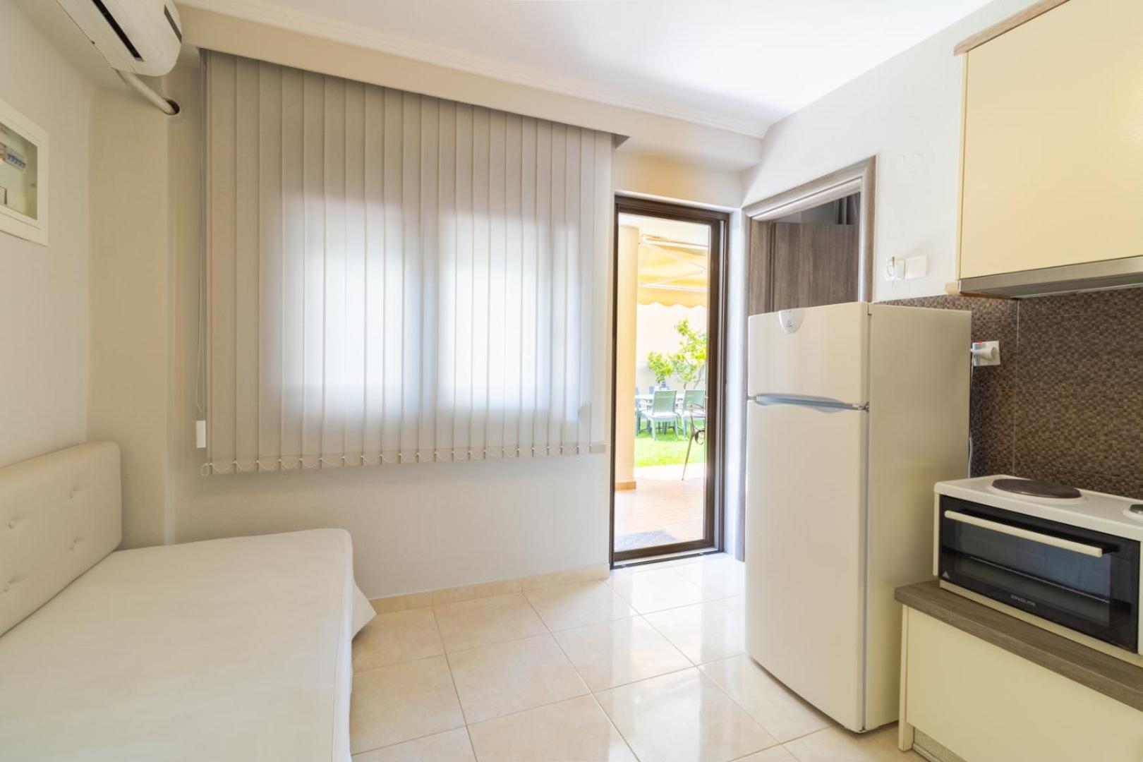 Kassandrinos Apartments Apostolos Nikiti  Exterior photo